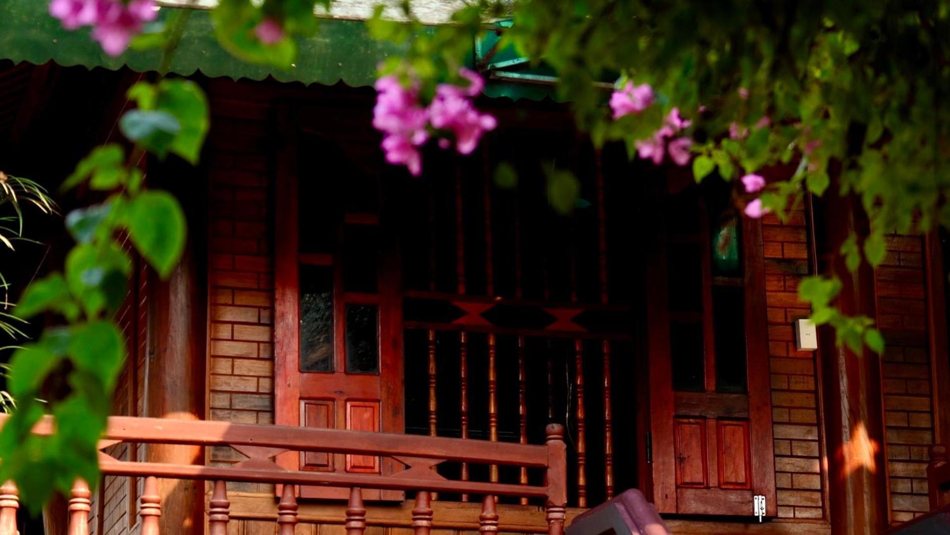 Minh Ngoc Homestay Dien Bien Phu Ban Him Lom Exterior photo