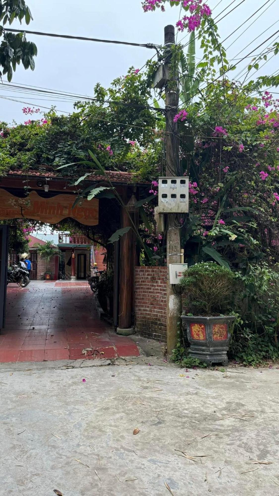 Minh Ngoc Homestay Dien Bien Phu Ban Him Lom Exterior photo